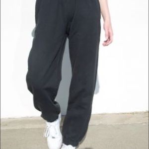 BLACK BRANDY MELVILLE SWEATPANTS